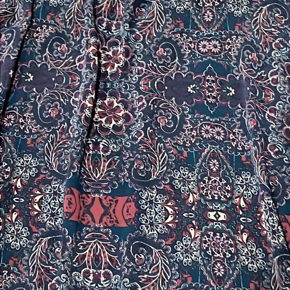 LuLaRoe paisley high/low skirt-NWT - Picture 4 of 7